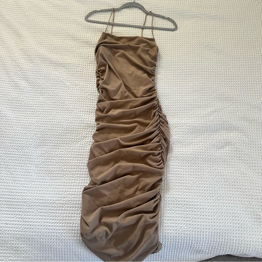 NWT Pinkblush Taupe Ruched Midi Dress with Spaghetti Straps
